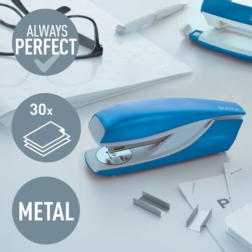 Nietmachine Leitz WOW NeXXt 30vel 24/6 blauw-3